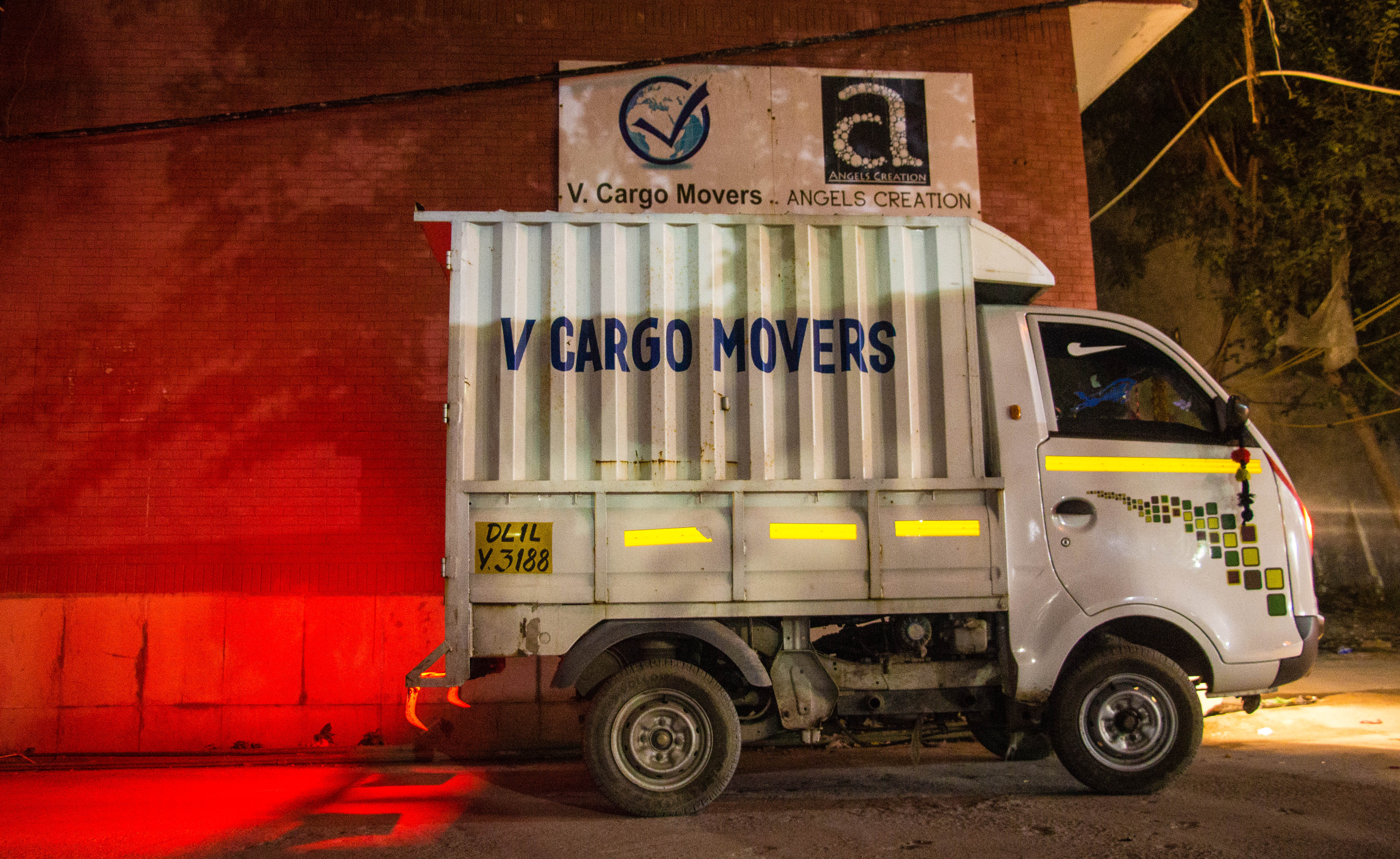 VCargoMovers Truck